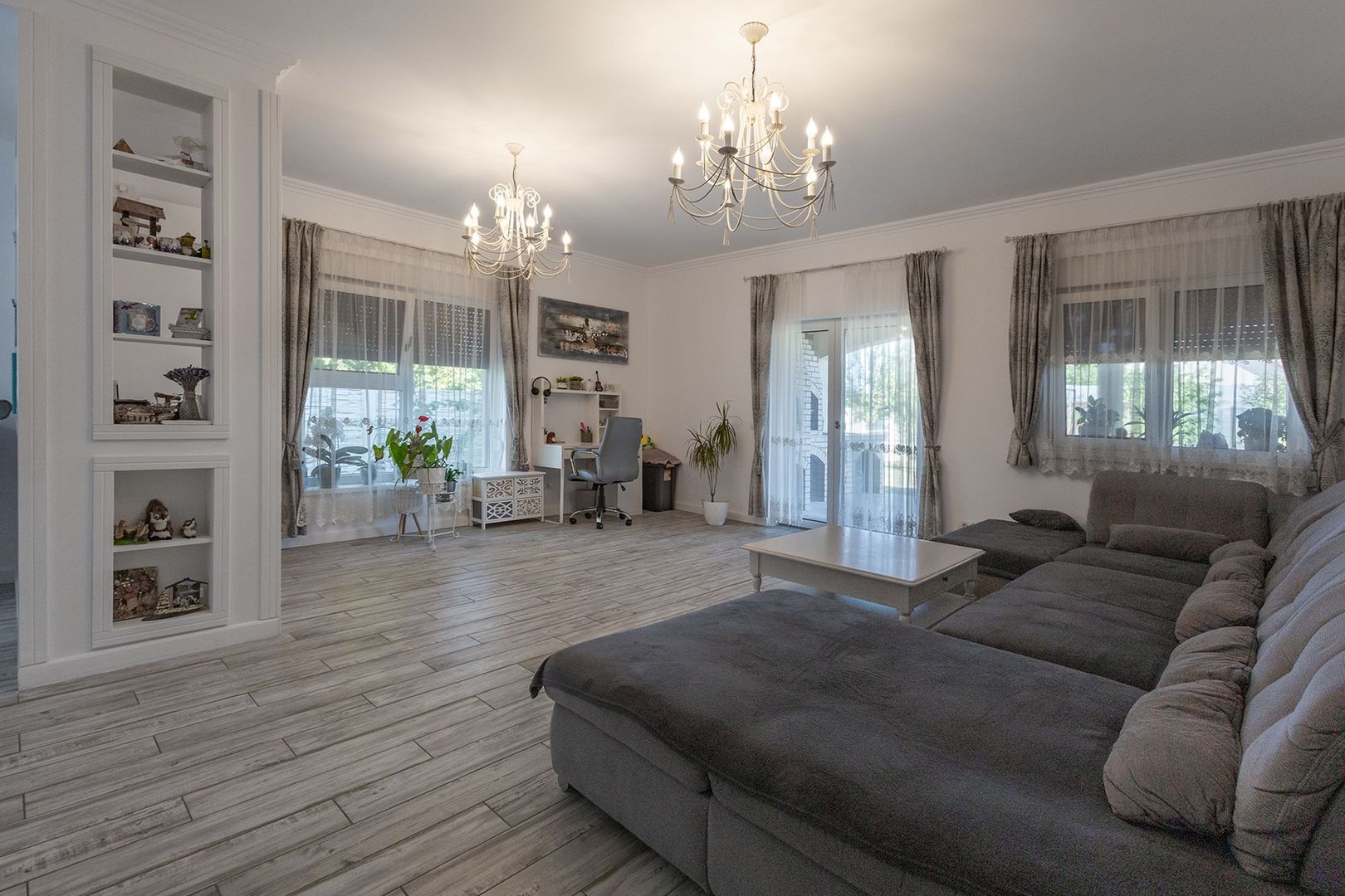 De Vanzare | Vila Lux | Teren 1000 mp | 226mp utili | 3 Bai | Garaj - Poză 4