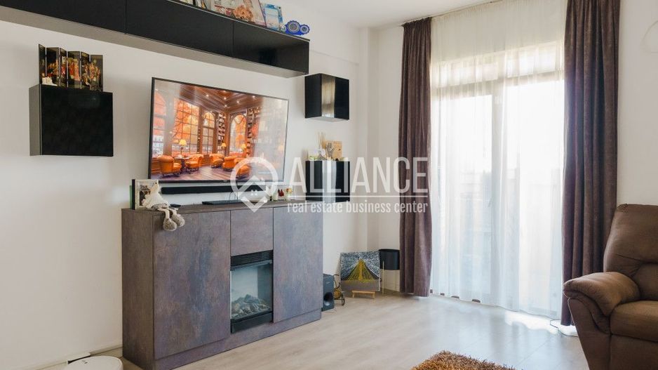PALAZU MARE -  Vila Duplex cu 4 Camere, Panorama Superba si Curte Amenajata - Poză 3