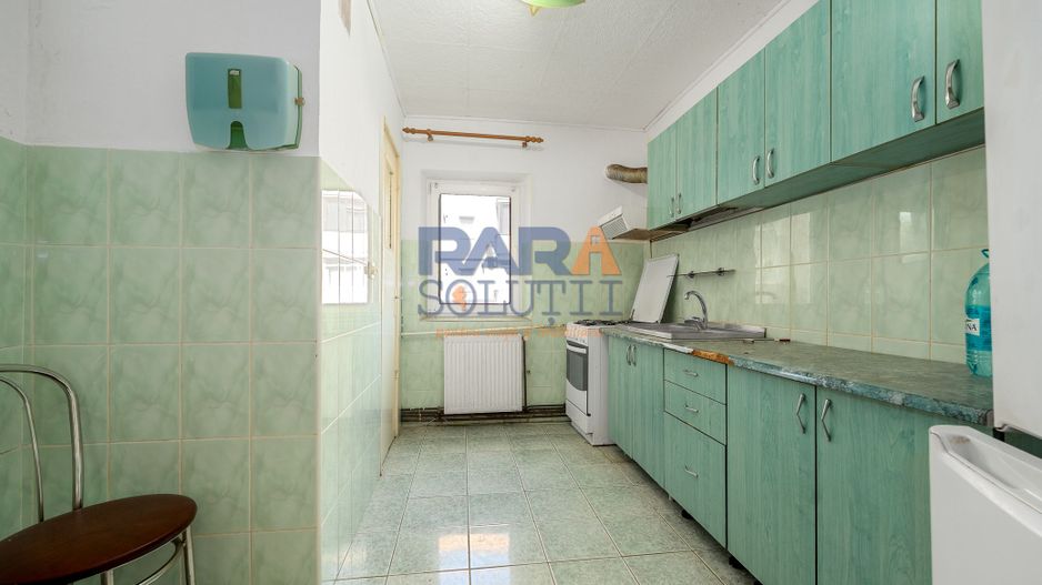 3 camere decomandat, etaj 1, două balcoane - Poză 4