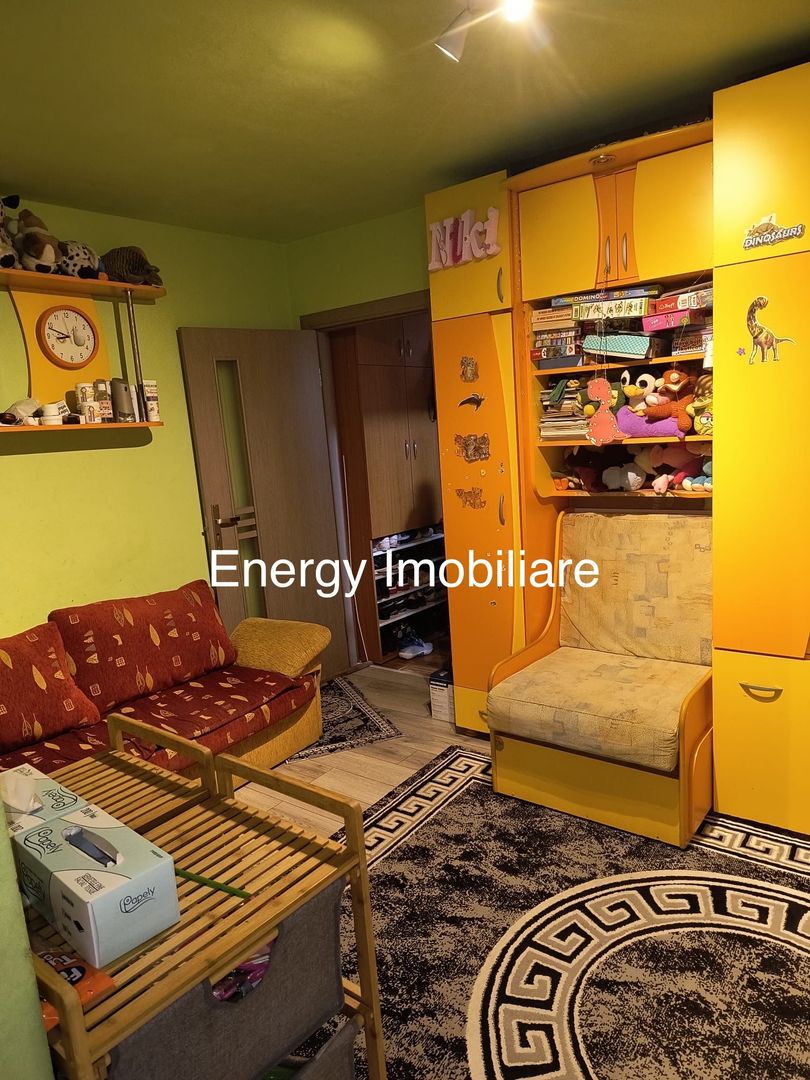 Apartament cu 2 camere, zona Dâmbul Pietros - Poză 1