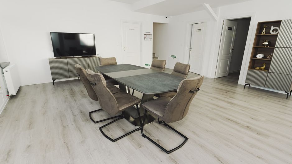 Vila 2 minute Lacul Herastrau I OPORTUNITATE INVESTITIE - Poză 3