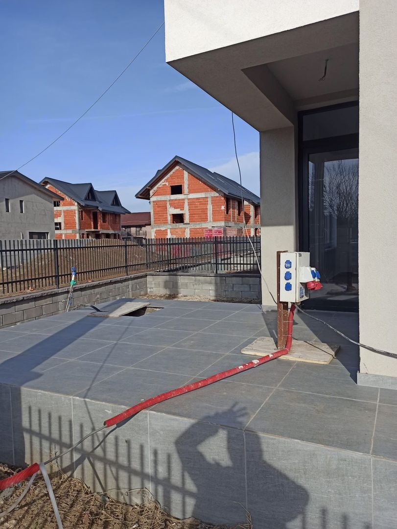 vila gata in duplex/5cam+2bai+150mp curte libera/comBerceni -Ilfov - Poză 12