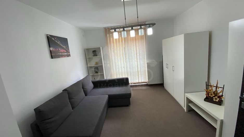 oferim spre inchiriere apartament ultracentral Tg Mures - Poză 4