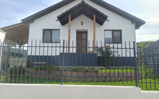 Casa individuala la cheie, 3 camere, 70 mp+425 teren, garaj,Sannicoara - Poză 1