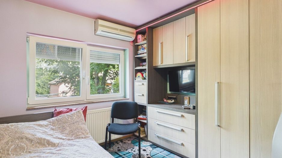 Apartament 3 camere, 2băi, complet mobilat Complex - Poză 17