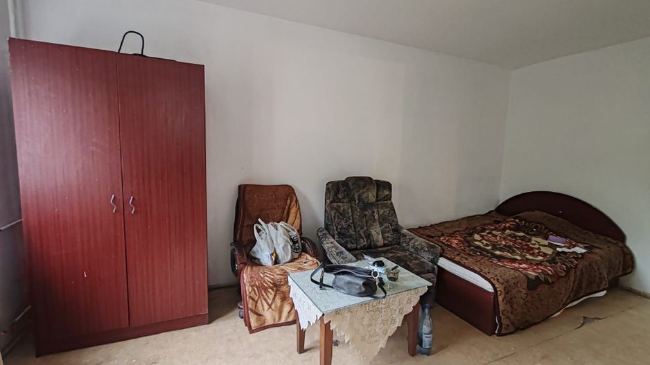 Apartament 2 camere Dec 47 mp Podul de Fier 99000 euro - Poză 2