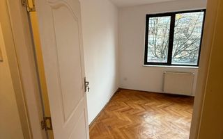 Apartament 3 camere – semidecomandat – ultracentral, Bd. Unirii - Poză 13