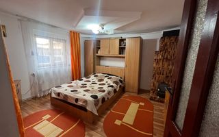 Casa 1 Mai Vis-a-vis de spitalul Nr.1 - Poză 5