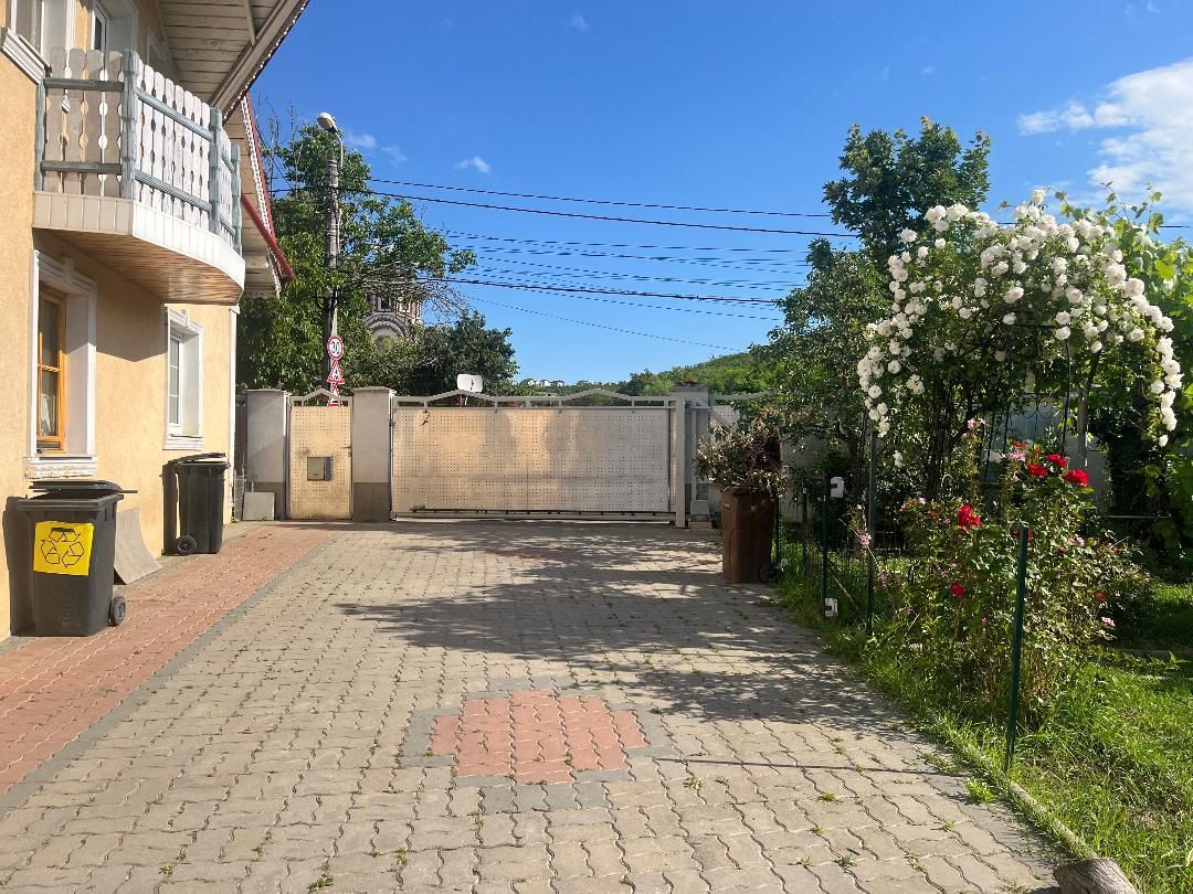 Casa zona Spitalul Judeten - Poză 21