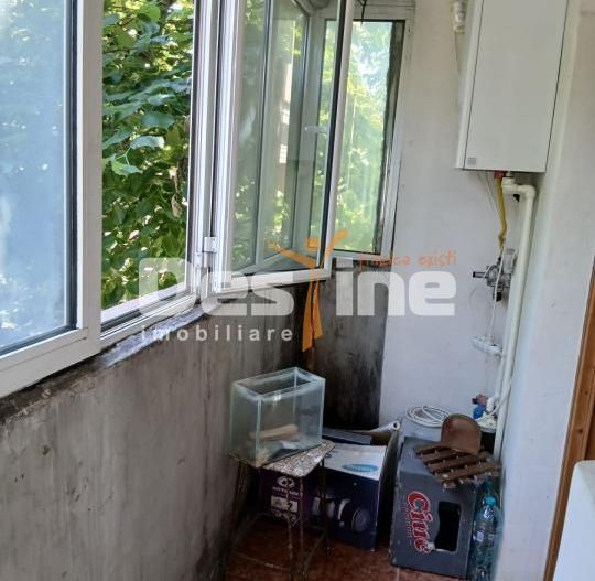 Apartament de vanzare zona centrala etaj 2/8 cu lift - Poză 10