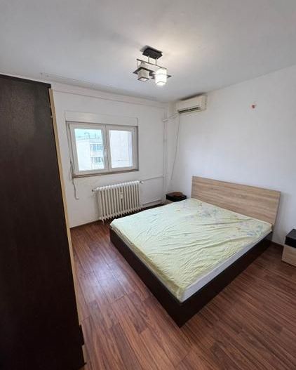 Apartament spațios cu 3 camere de vânzare – confort, lumină și poziție excelentă - Poză 1