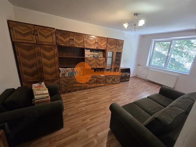 Apartament cu 2 camere zona Chisinau-Bloc Reabilitat - Poză 1