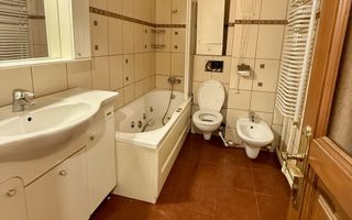 Apartament 3 camere, decomandat, ultracentral - Poză 7