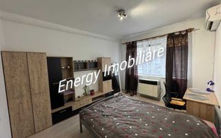 De vânzare o garsonieră recent renovată în zona 7 Noiembrie. - Poză 1