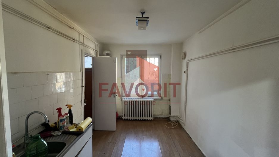 3 Camere Decomandat Central –90mp | Vizibilitate Excelentă | Potențial - Poză 6