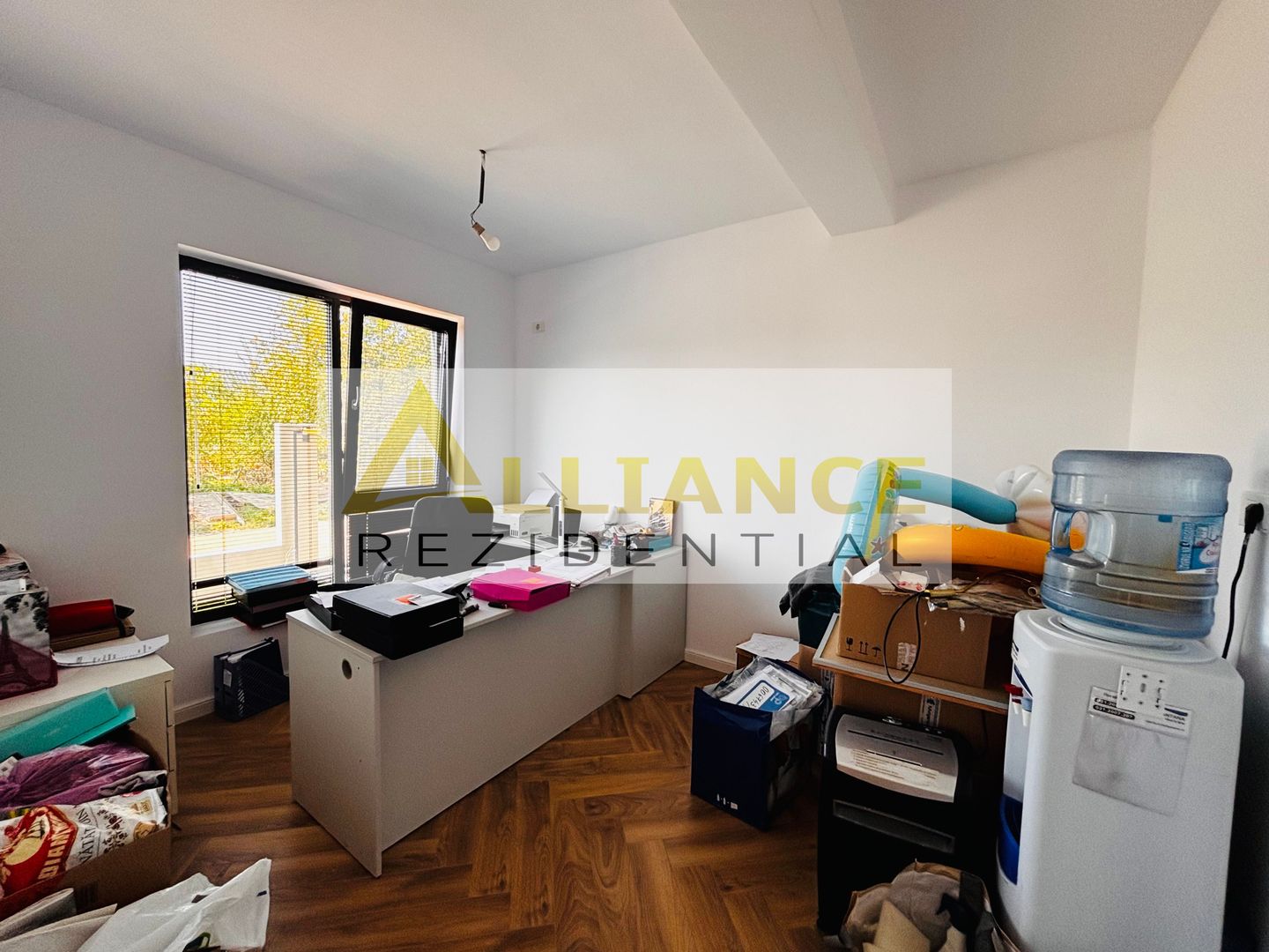 Casa  individuala cu piscina incalzita  5 camere 120 mp utili 280 - Poză 11