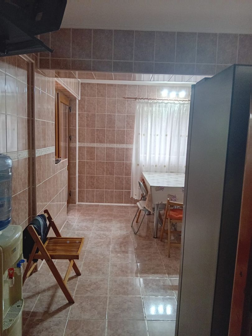 Casă Spațioasă P+1+M, 265 mp Utili, 1000 mp Teren – Toate Utilitățile, Vânători - Poză 14