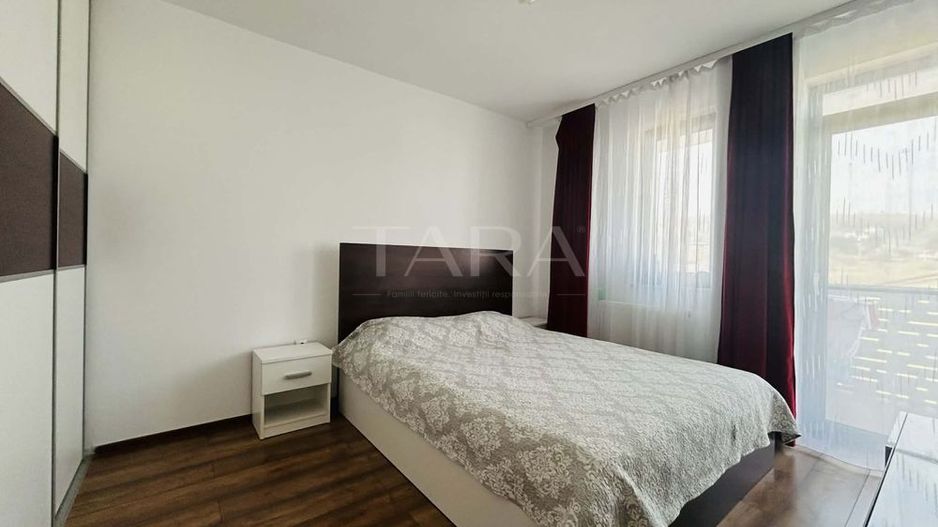 Apartament 3 camere, mobilat și utilat, doua balcoane, parcare. - Poză 5