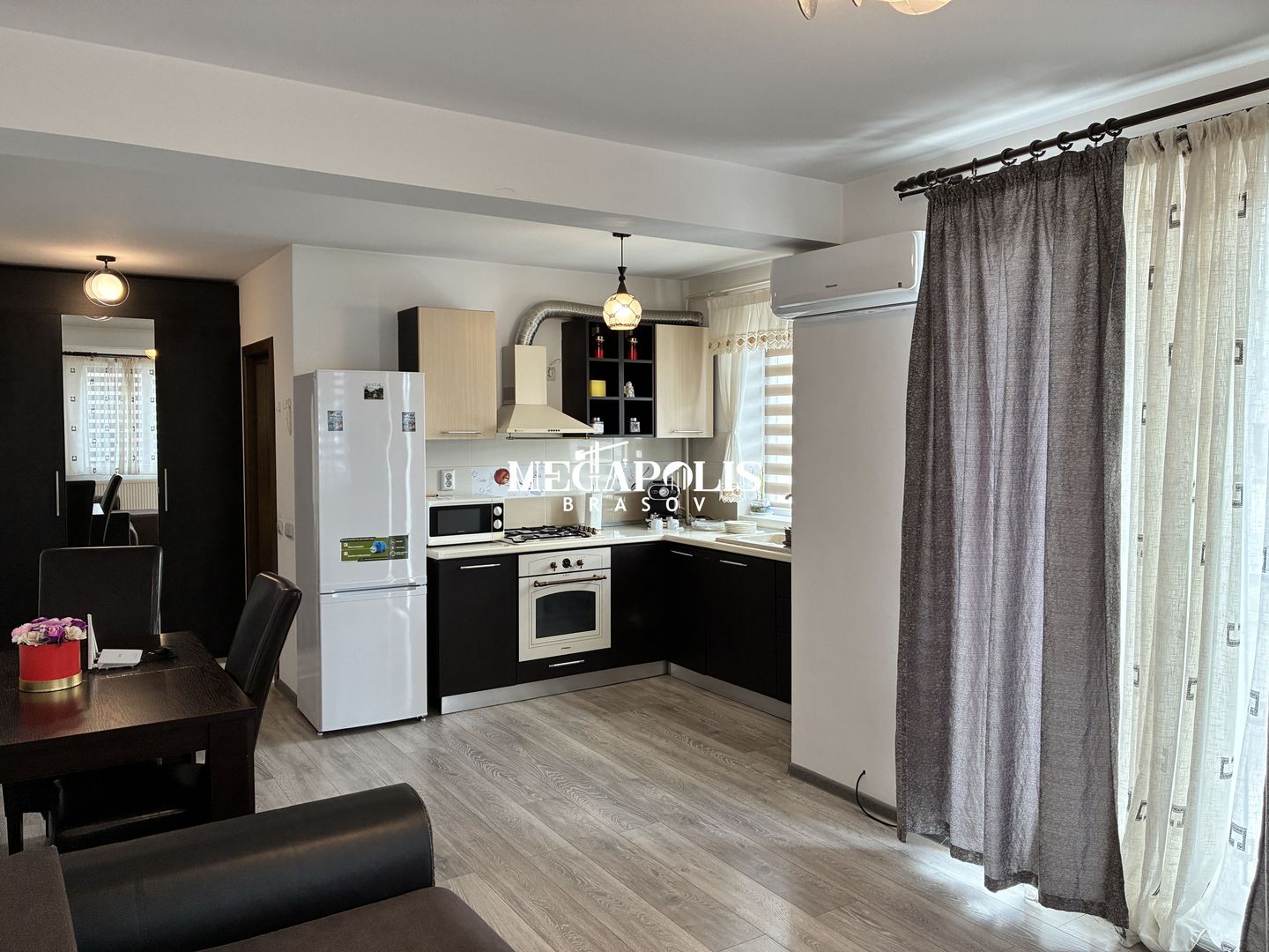 Garsonieră / Pet-Friendly / Coresi Mall - Poză 2