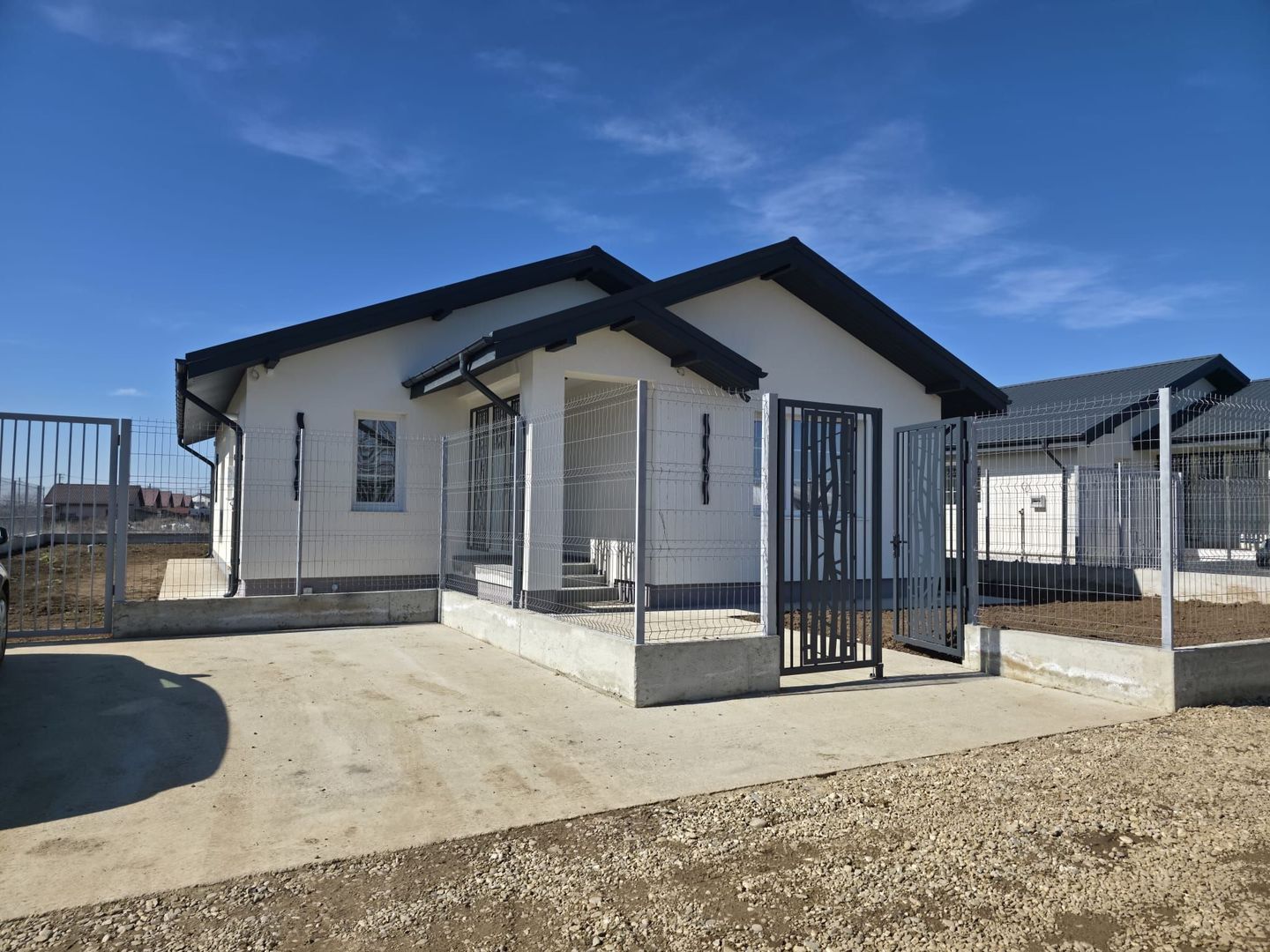 Casa Parter de vanzare in Balotesti - Poză 1