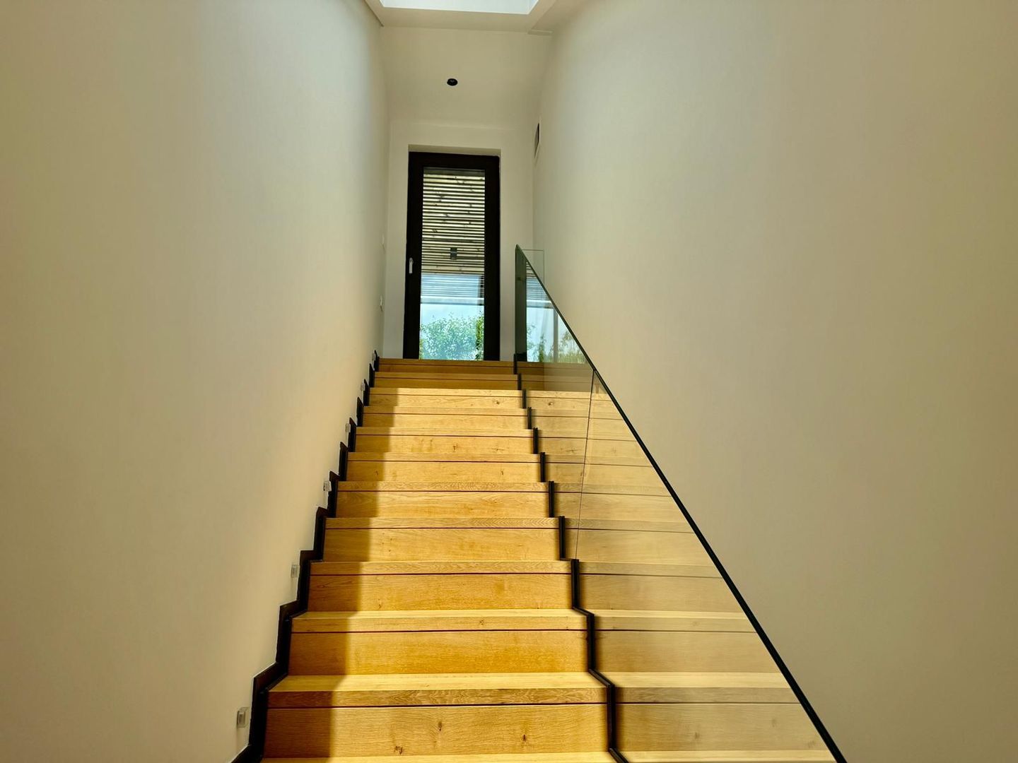 Refined Luxury Residence | Exclusive Villa with Private Spa - Poză 13