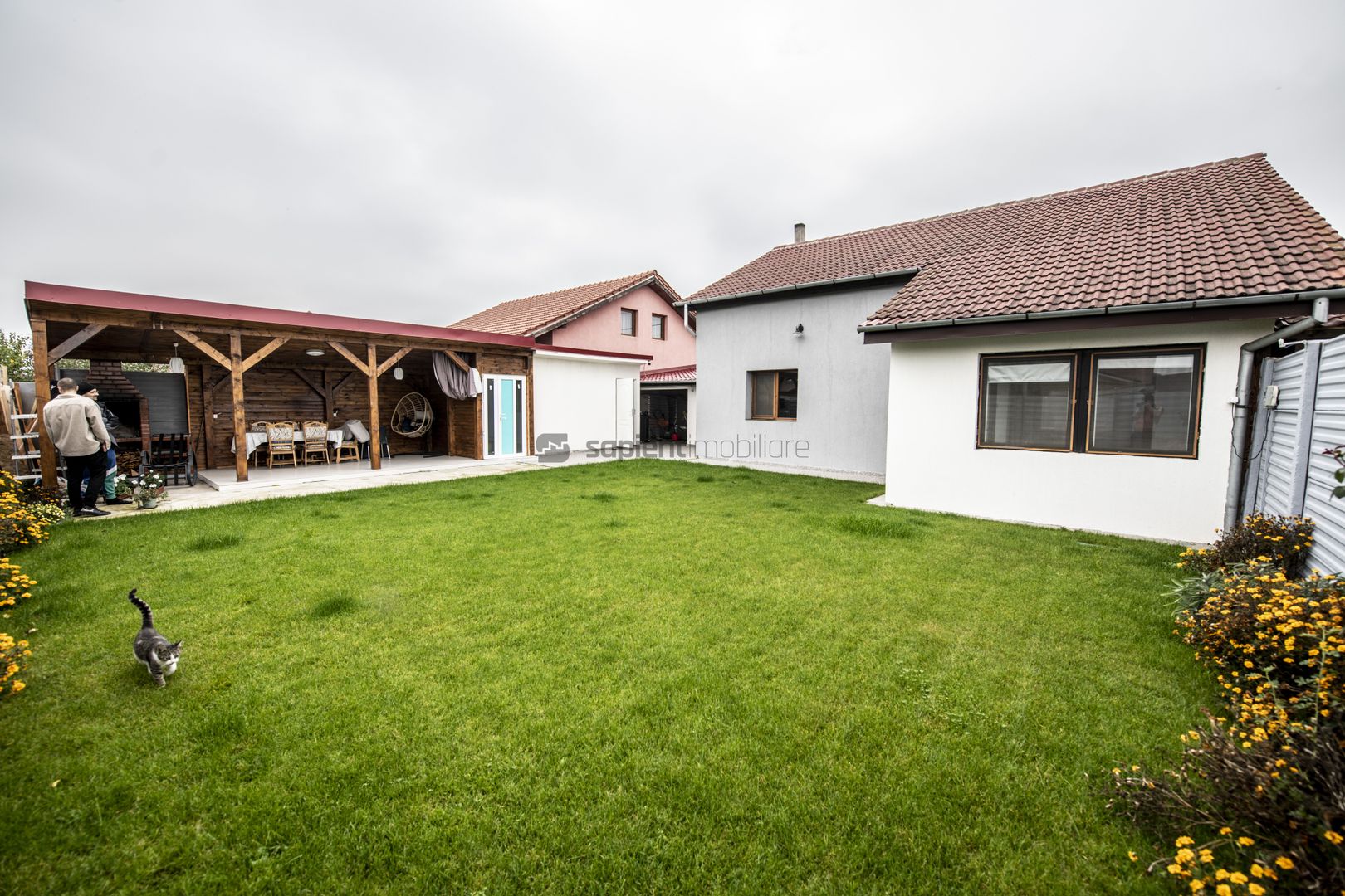 Sapient | Casă renovată situată la intrarea în loc. Nojorid - Poză 1