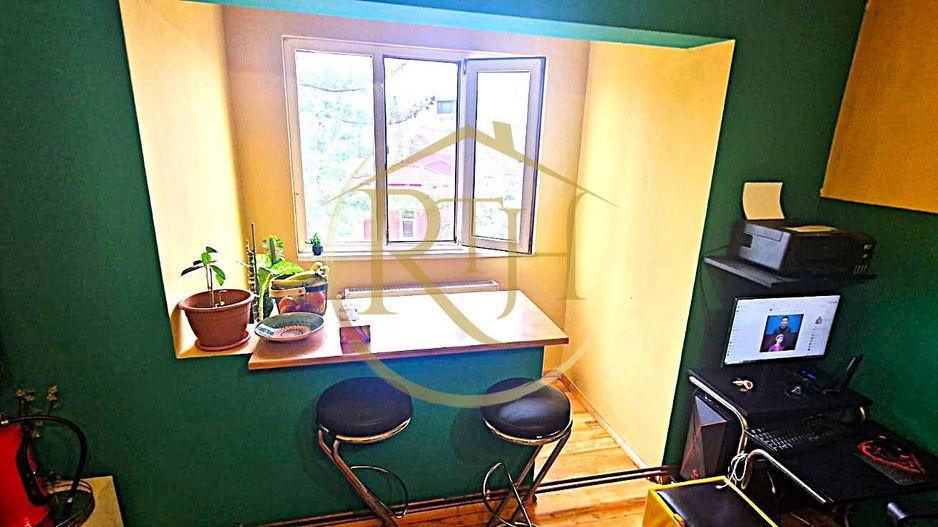 Vand apartament cu 4 camere in zona spitalul judetean,comision ,,0'' - Poză 12