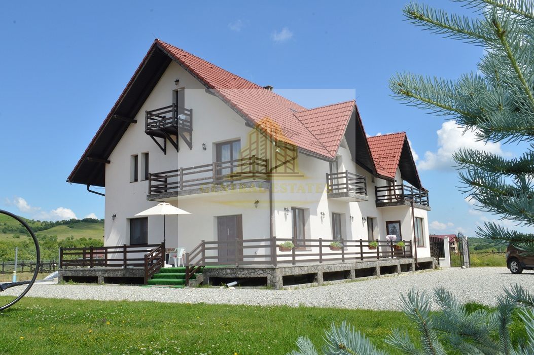 Vilă cu suflet și poveste în Tohanu Nou – Bran - Poză 1