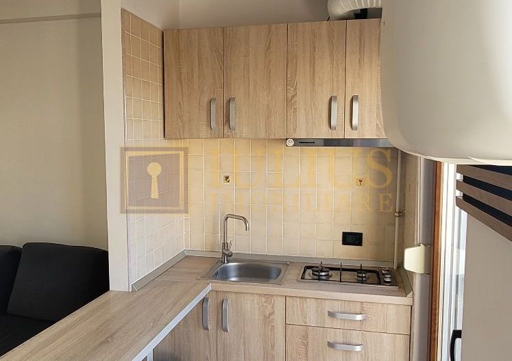 1 camera, centrala proprie/ Judetean - Poză 9