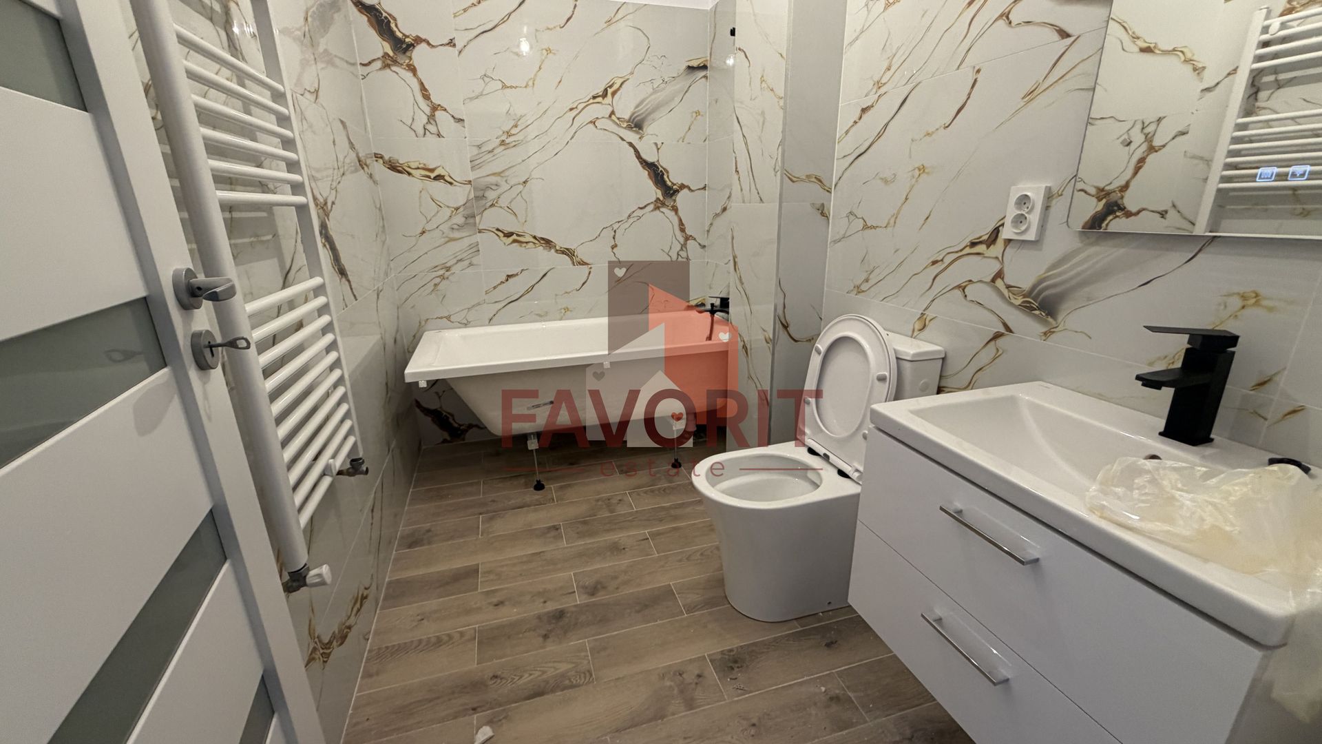 2 camere | Decomandat | La asfalt | Loc de parcare | Statie de autobuz - Poză 6