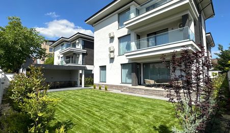 CASA MODERNA DE INCHIRIAT IN ZONA EROU IANCU NICOLAE PIPERA