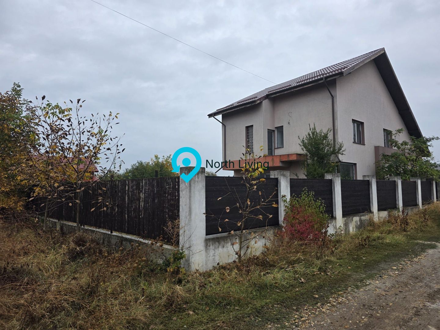 CASA INDIVIDUALA DOMNESTI MARTISOR 199.000 EURO - Poză 1
