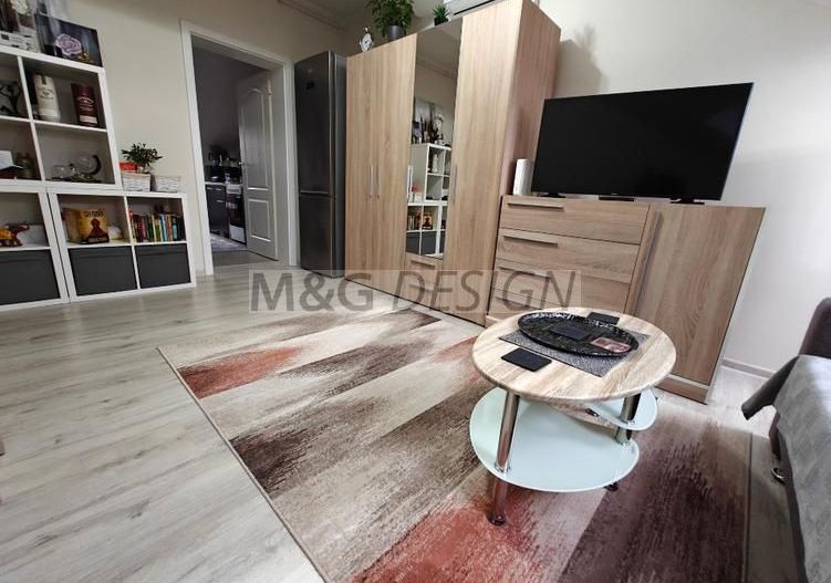 Apartament 2 camere, Dumbravita la intrare  etaj 2+ loc parcare - Poză 3