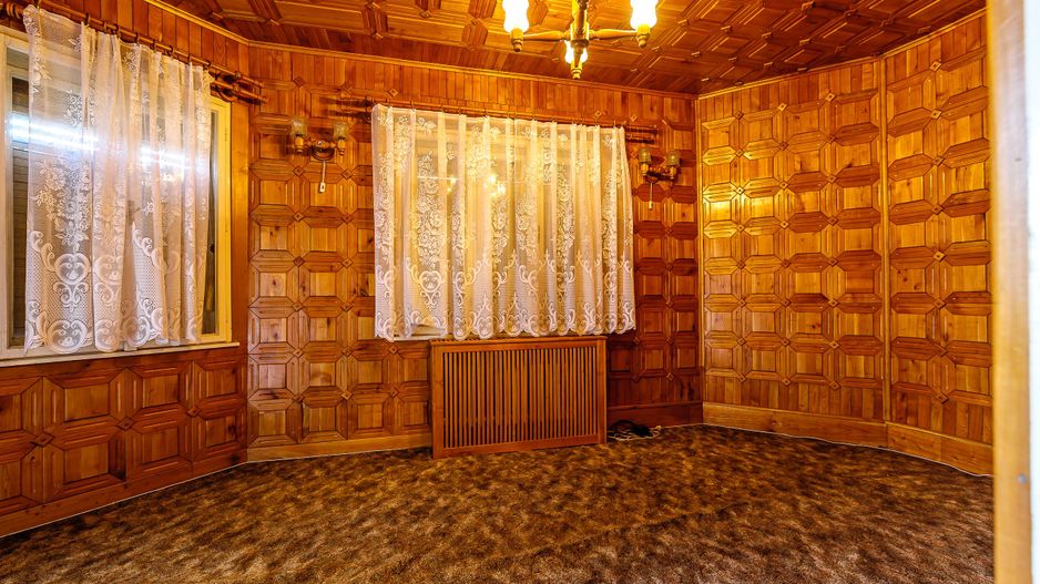 Casă frumoasă la Săvârșin - Poză 2