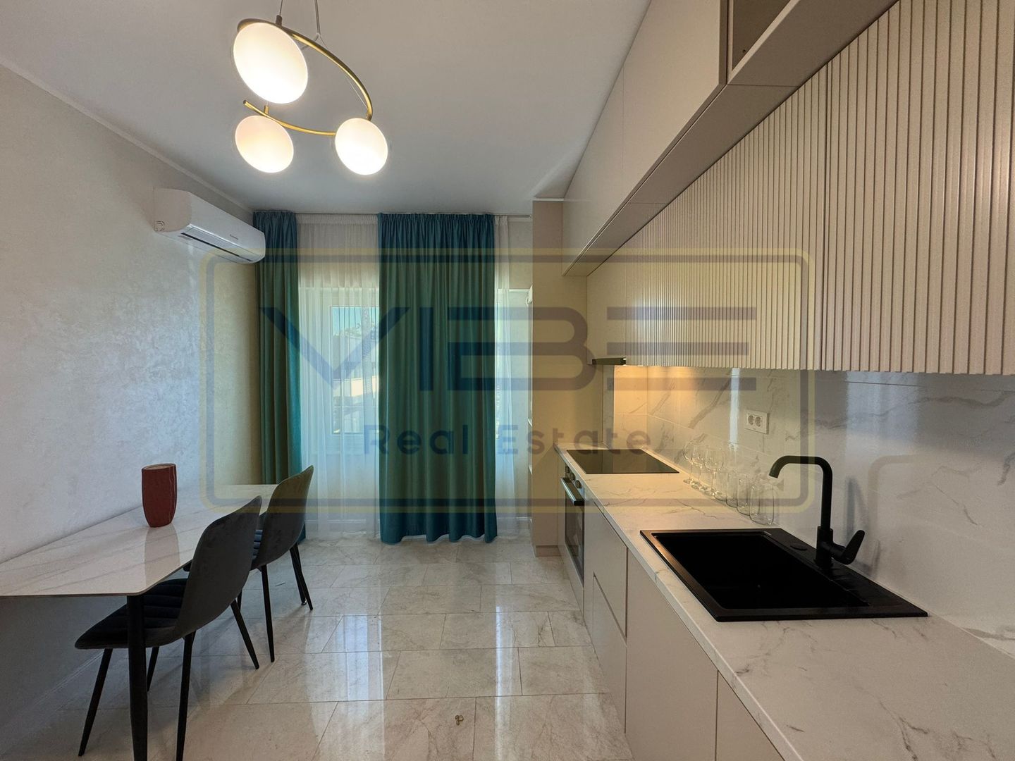 Apartament NOU 2 camere Copou + parcare Royal Town - Poză 6