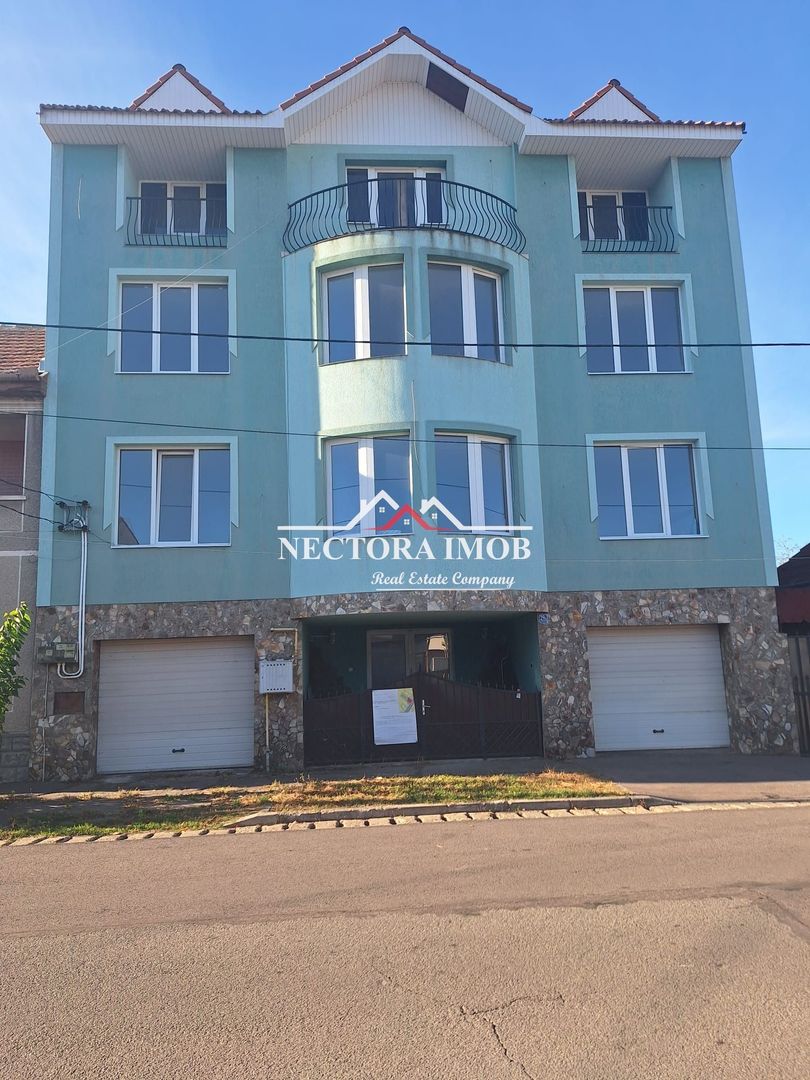 NECTORA IMOB-Proprietate speciala 6 apartamente Zona Centrala 1000mp - Poză 1