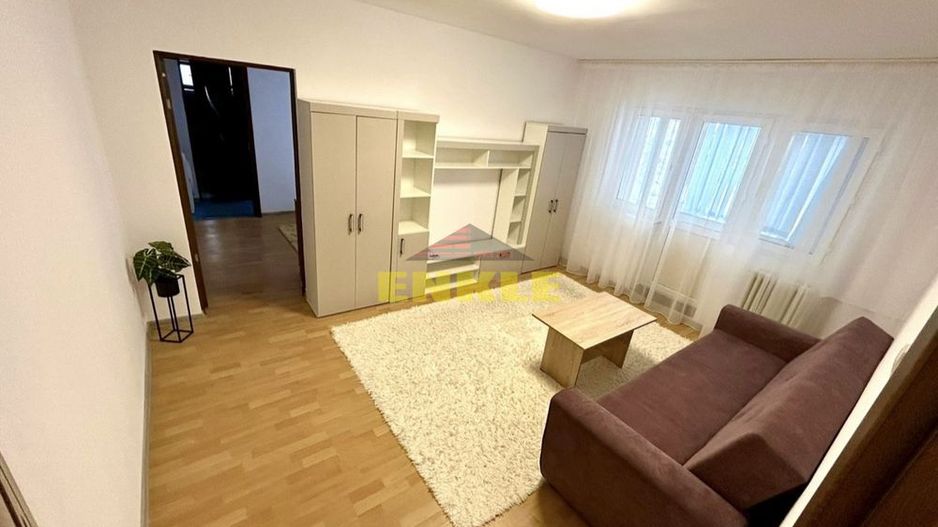 De vânzare apartament 3 camere – zona Primăverii - Poză 1