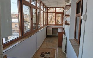 Închiriez Apartament cu 3 camere zona piața CUG - Poză 1