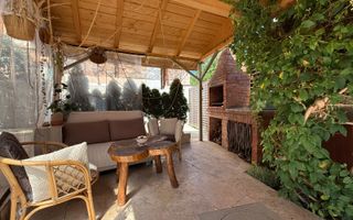 Casa renovata integral | acces auto in curte | Centrala proprie - Poză 2