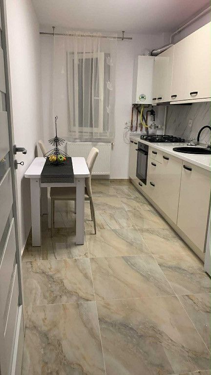 Giroc-Neptun | 2 Camere | Decomandat | Bucatarie inchisa | Loc de parcare - Poză 3