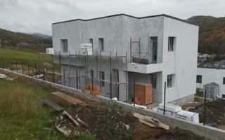 Casa individula / Zona Narciselor  , Floresti - Poză 2