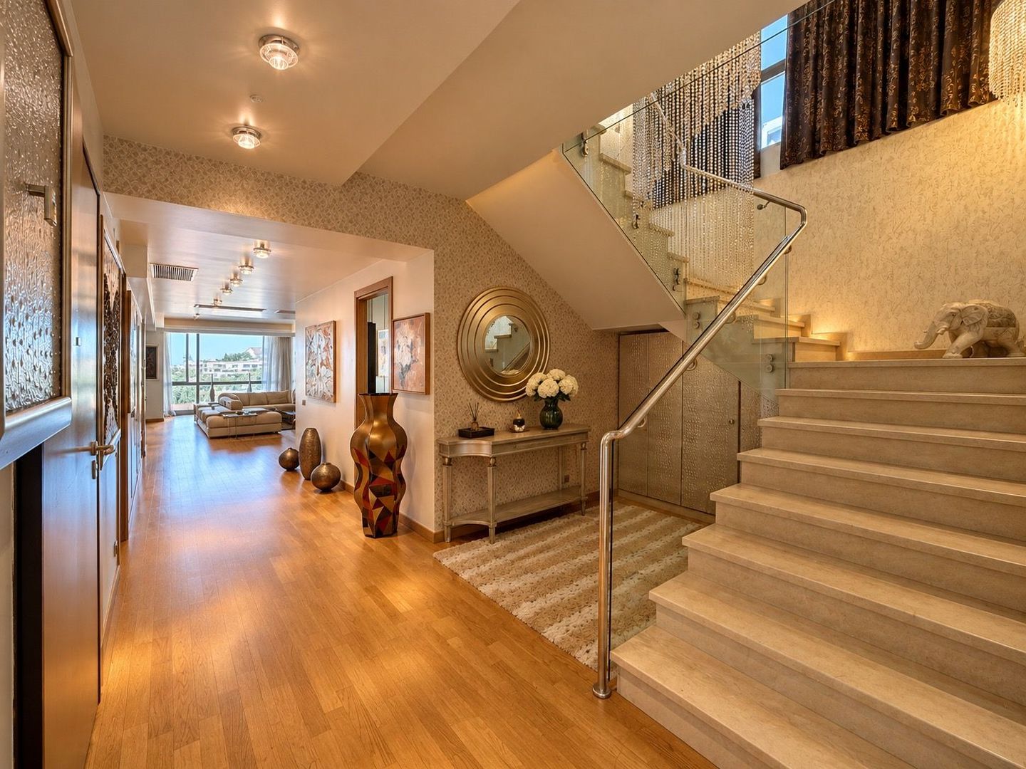 PENTHOUSE IN HERASTRAU — O RESEDINTA CARE TINE PASUL CU VIATA TA - Poză 1