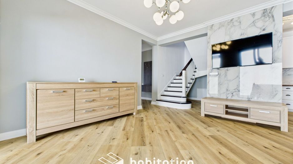 Tur virtual disponibil – duplex modern cu grădină privată și garaj - Poză 2