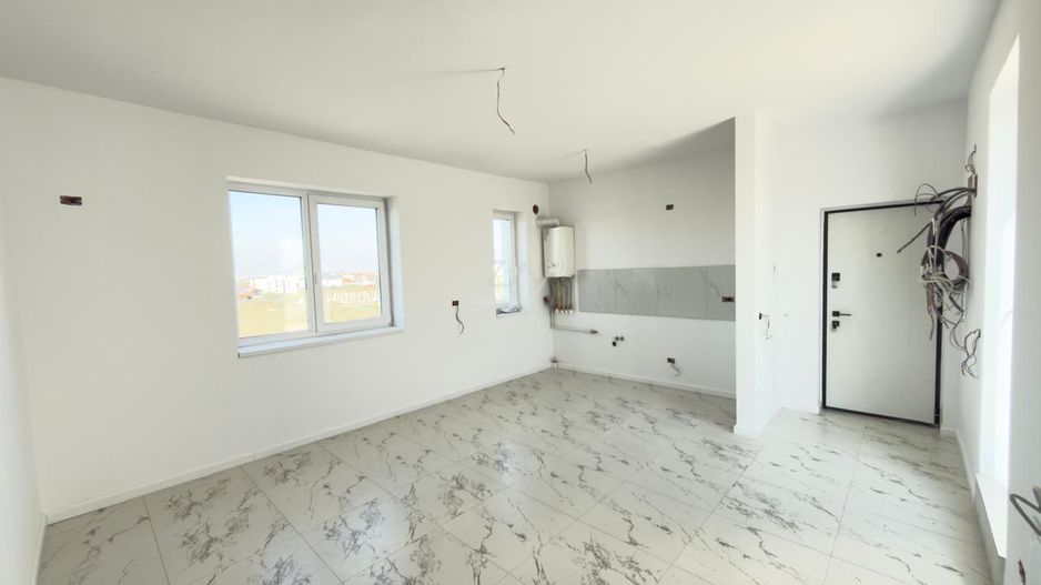 Proprietar vand apartament tip Penthouse. Bloc finalizat. Toate utilitatile. - Poză 1