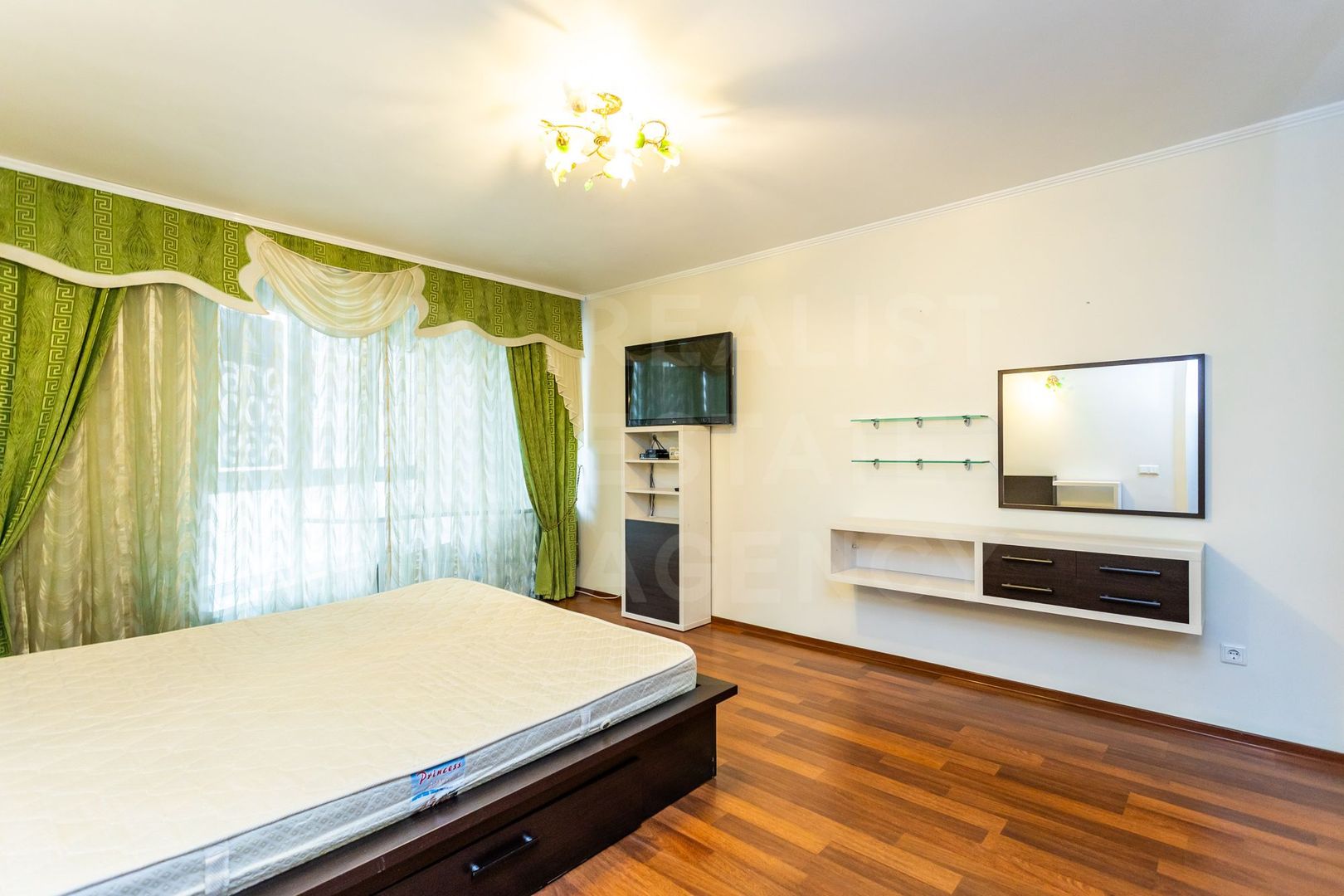 Vânzare, apartamnet 4 camere + living, str. Alba Iulia, Buiucani - Poză 11