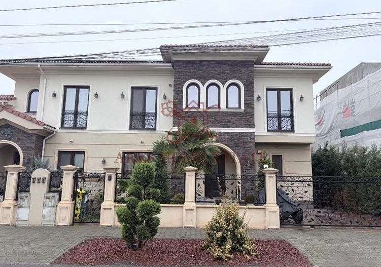 Vila deosebita cu piscina interioară - Poză 1
