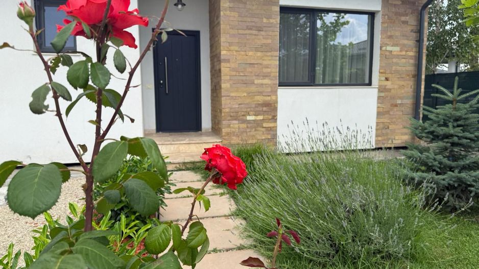 Live Surrounded by Nature *Beautiful Furnished Home in a Secure Gated - Poză 16