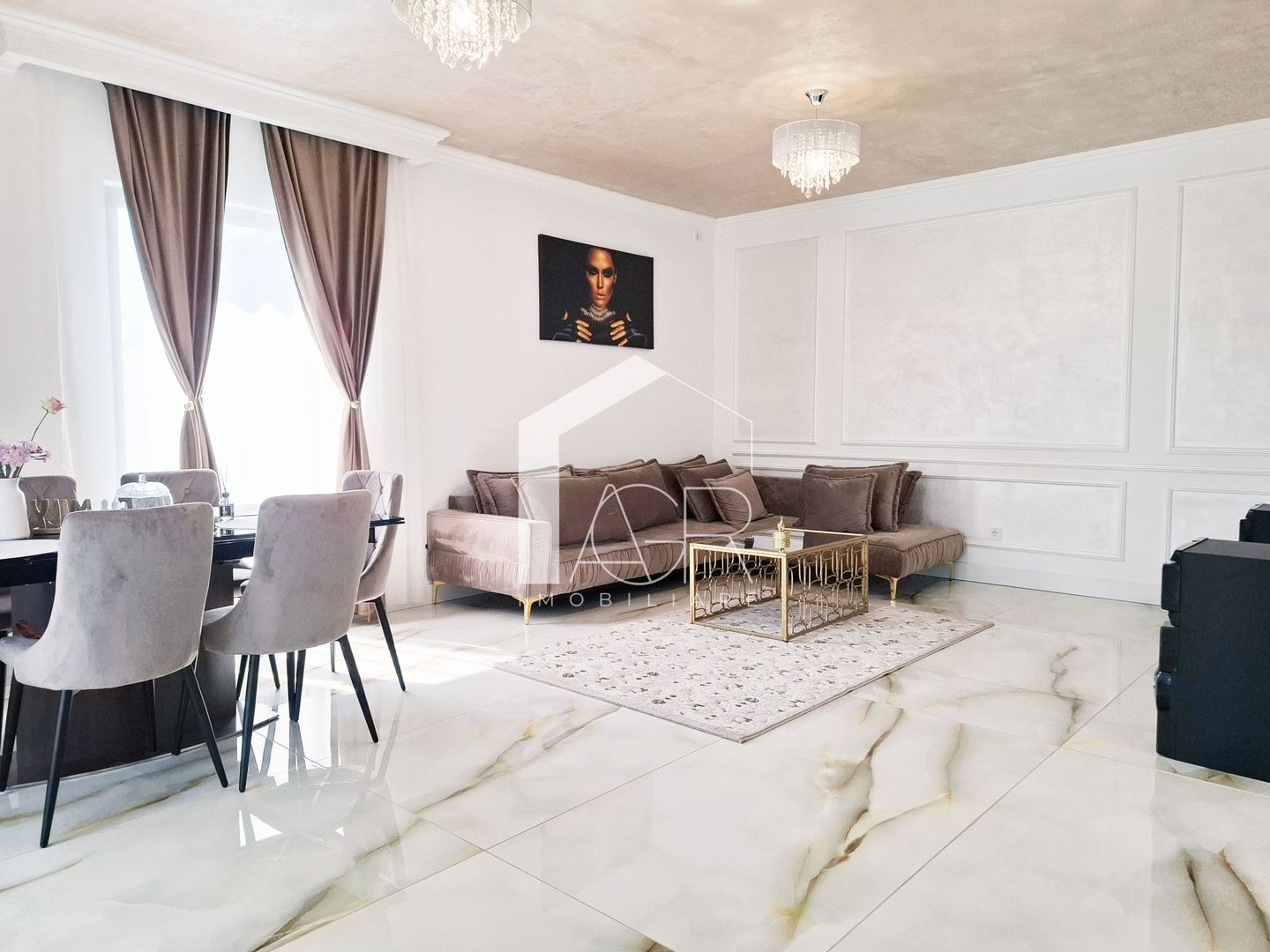 Casa cu 4 camere, parter, Targsoru Nou - Poză 2
