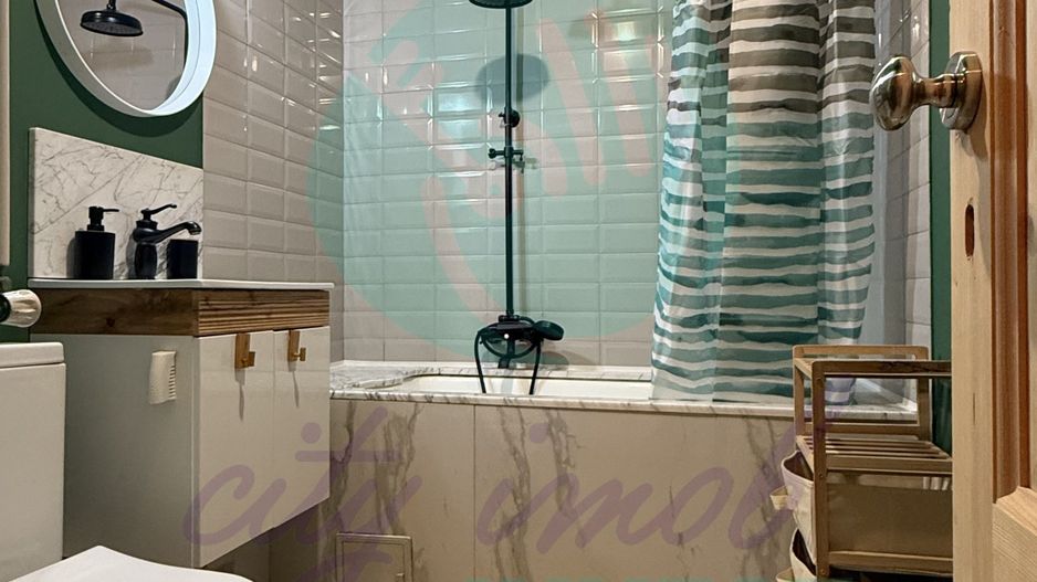 Apartament renovat cu CENTRALA PROPRIE - Poză 16