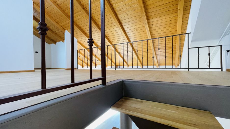 P-ta Unirii - Comision 0% | Apartament 3 camere-113 mp | Imobil 2008 - Poză 1